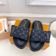 Louis Vuitton Slippers